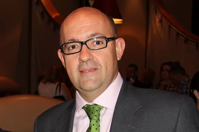 Cesar M. Sanz Bustillo